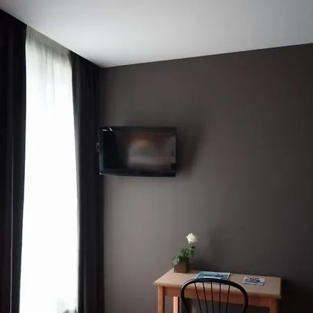 De L'etoile 2*